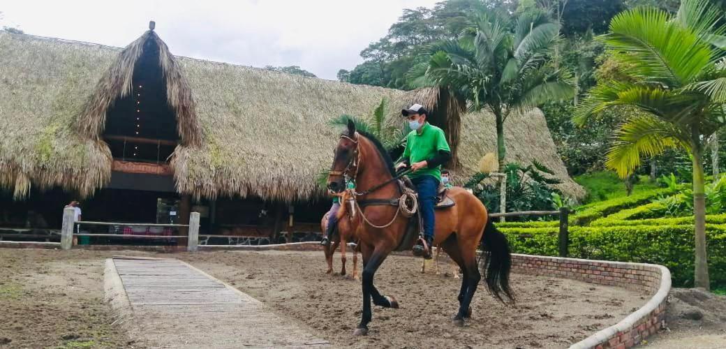 Rancho Ecoturistico El Faro Hotel ลาเมซา ภายนอก รูปภาพ